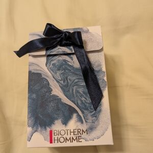 Biotherm Homme Gift Box with Blue Ribbon